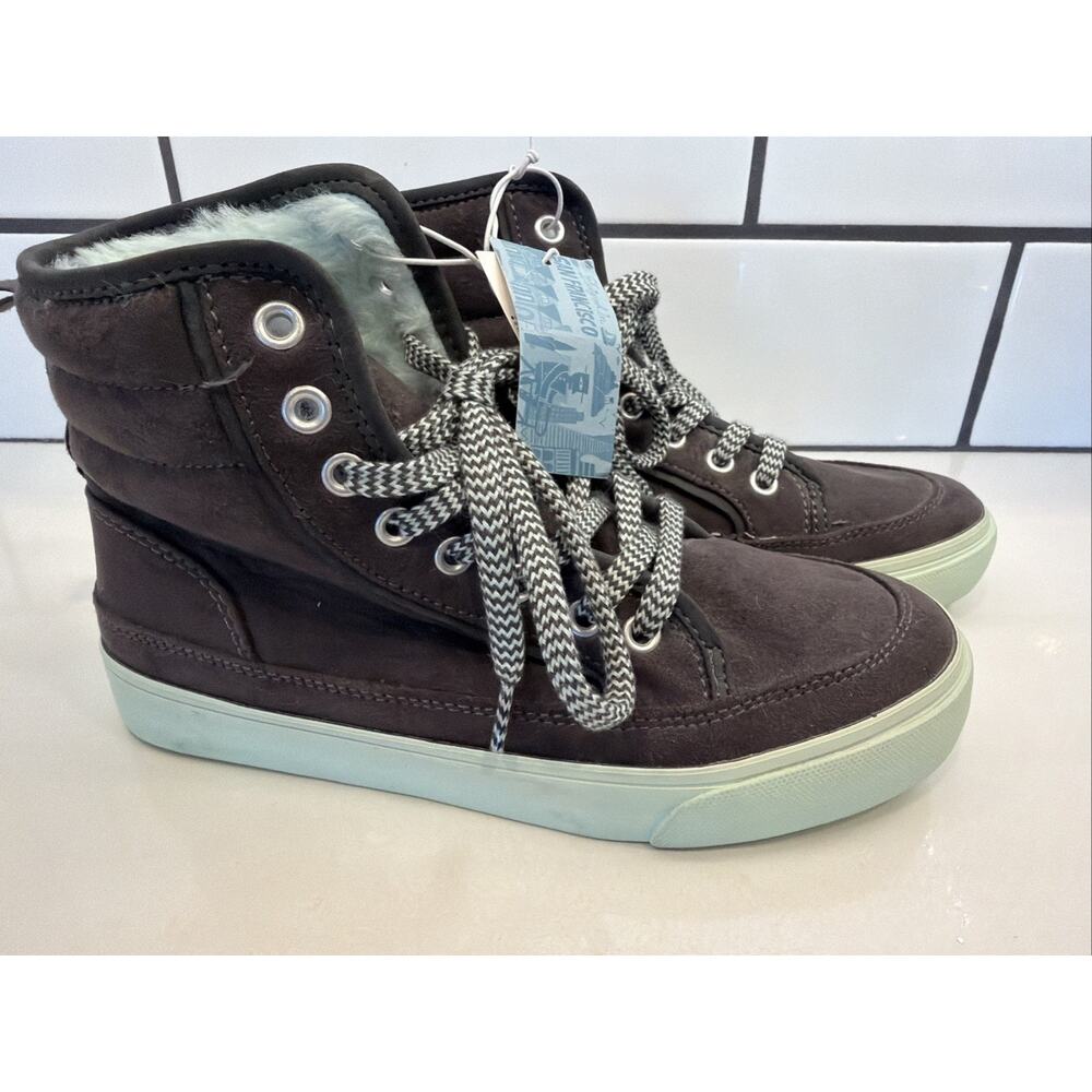 NWT Old Navy Youth Size 2 Sueded Faux-fur Lined High-Top Sneakers Grey Aqua